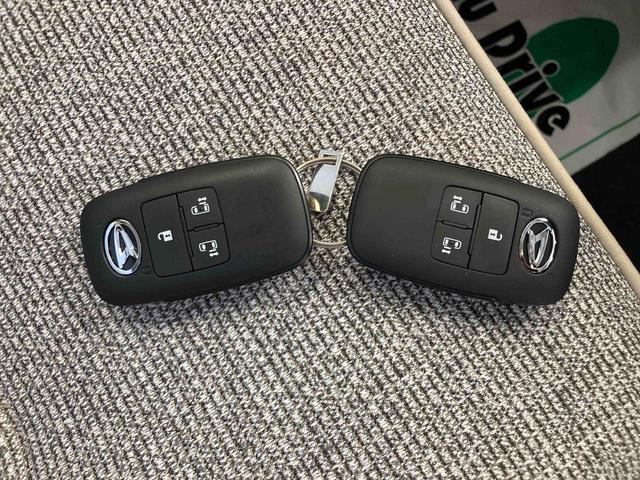 ムーヴキャンバスストライプスＧターボ衝突被害軽減ブレーキ　横滑り防止装置　オートマチックハイビーム　アイドリングストップ　ステアリングスイッチ　オートライト　キーフリーシステム　オートエアコン　純正ホイールキャップ　ベンチシート　ＬＥＤ（岐阜県）の中古車