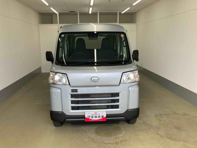ハイゼットカーゴ 中古車 ＤＸ衝突被害軽減ブレーキ　横滑り防止装置　オートマチックハイビーム　アイドリングストップ　両側スライドドア　キーレス　エアコン　エアバッグ　パワーウィンドウ　オートライト　マット　パートタイム４ＷＤ