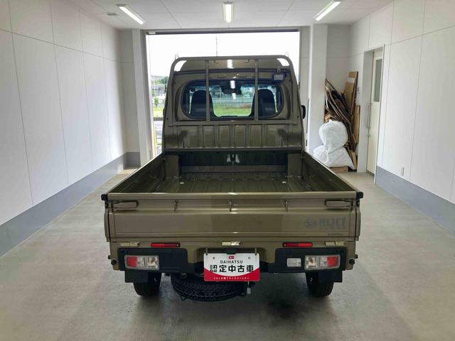 ハイゼットトラック 中古車 ジャンボエクストラ衝突被害軽減ブレーキ　横滑り防止装置　オートマチックハイビーム　アイドリングストップ　エアコン　エアバッグ　パワーウィンドウ　電動格納式ドアミラー　パートタイム４ＷＤ　ＣＶＴ　ＡＢＳ　オートライト