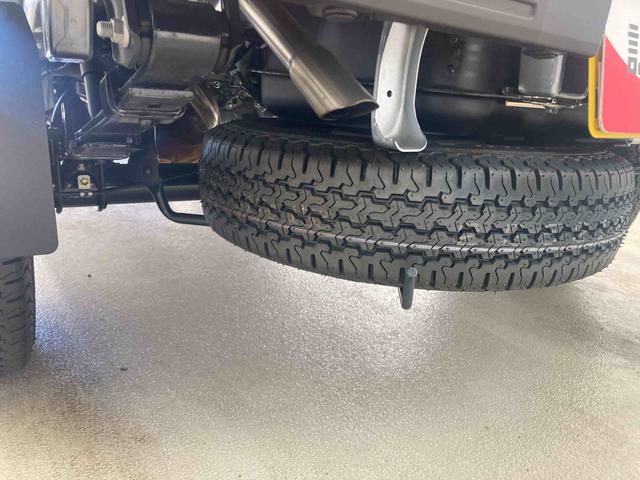 ハイゼットトラックスタンダード衝突被害軽減ブレーキ　横滑り防止装置　オートマチックハイビーム　アイドリングストップ　エアコン　エアバッグ　パートタイム４ＷＤ　ＣＶＴ　ＡＢＳ　オーディオ　オートライト　手動式ウィンドウ　スペアタイヤ（岐阜県）の中古車