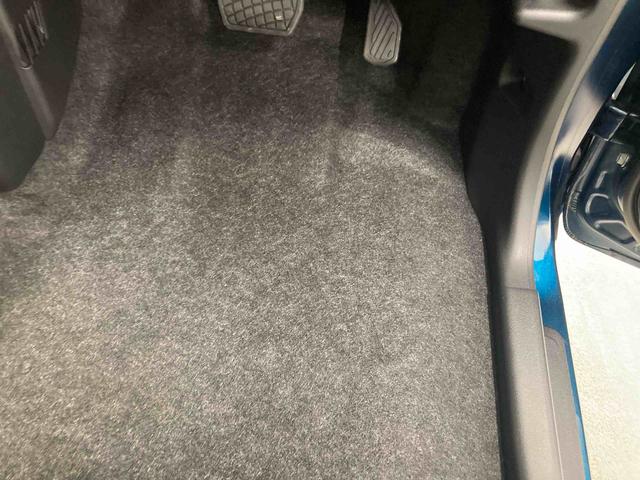 ムーヴキャンバスセオリーＧ衝突被害軽減ブレーキ　横滑り防止装置　オートマチックハイビーム　アイドリングストップ　ステアリングスイッチ　オートライト　キーフリーシステム　オートエアコン　純正ホイールキャップ　ベンチシート　ＣＶＴ（岐阜県）の中古車