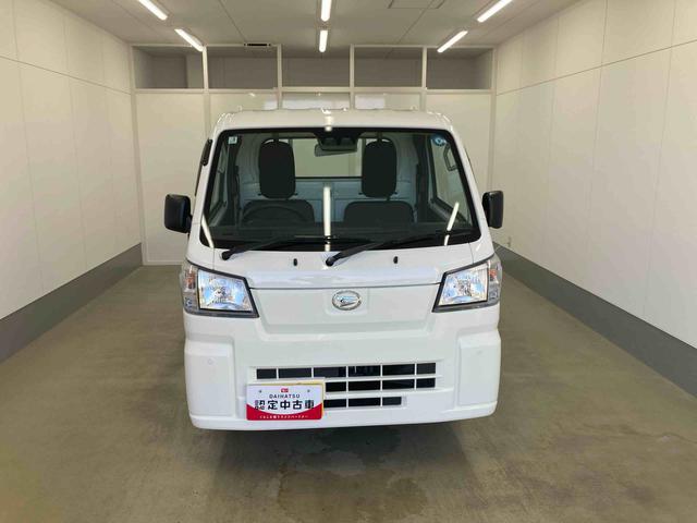 ハイゼットトラック 中古車 スタンダード衝突被害軽減ブレーキ　横滑り防止装置　オートマチックハイビーム　アイドリングストップ　エアコン　エアバッグ　手動式ウィンドウ　バイザー　マット　オートライト　パートタイム４ＷＤ　ＣＶＴ　ＡＢＳ