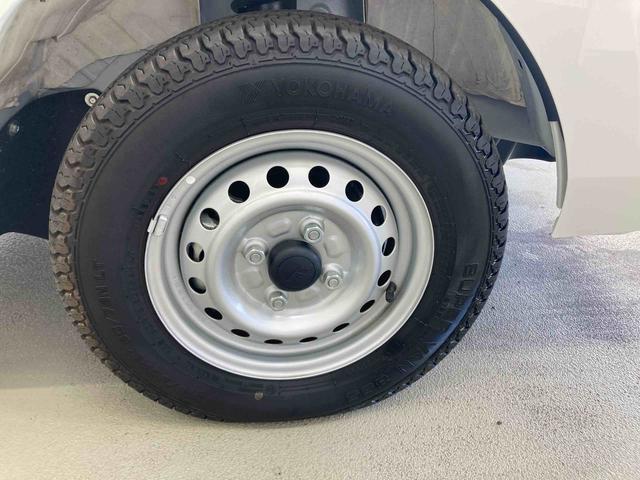 ハイゼットトラックスタンダード衝突被害軽減ブレーキ 横滑り防止装置 オートマチックハイビーム アイドリングストップ エアコン エアバッグ 手動式ウィンドウ バイザー マット オートライト パートタイム4WD CVT ABS(岐阜県)の中古車
