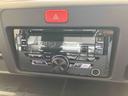 キーレス　エアコン　エアバッグ　パワーウィンドウ　バイザー　マット　ＣＤオーディオ　ゲートプロテクター　パートタイム４ＷＤ　ＡＴ　衝突被害軽減ブレーキ　横滑り防止装置　走行距離６６，９３９キロ（岐阜県）の中古車