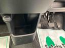 衝突被害軽減ブレーキ　横滑り防止装置　オートマチックハイビーム　アイドリングストップ　ステアリングスイッチ　オートライト　キーフリーシステム　オートエアコン　純正アルミホイール　バイザー　マット（岐阜県）の中古車