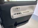 衝突被害軽減ブレーキ　横滑り防止装置　オートマチックハイビーム　アイドリングストップ　ステアリングスイッチ　オートライト　キーフリーシステム　オートエアコン　両側電動スライドドア　純正ホイールキャップ（岐阜県）の中古車