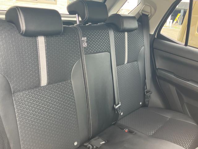 ロッキープレミアムＧ１７インチアルミホイール　ＵＶＩＲカット遮音ガラス　フルＬＥＤヘッドランプ　運転席・助手席シートヒーター　革巻きステアリングホイール　本革シフトノブ　アクティブマルチインフォメーションメーター（静岡県）の中古車