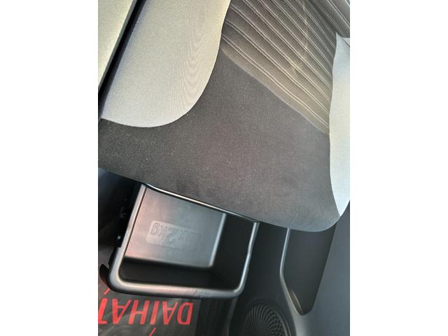 キャストアクティバＧ　リミテッド　ＳＡIII１５インチアルミホイール　ＬＥＤヘッドランプ　ＬＥＤフォグランプ　革巻きチルトステアリング　ＵＶカットガラス（静岡県）の中古車