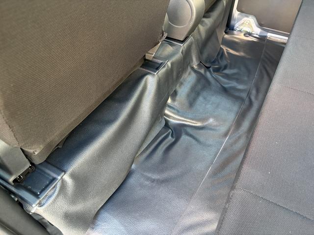 ハイゼットカーゴデラックスSAIII2WD 4AT 撥水フルファブリックシート表皮 オーバーヘッドシェルフ アッパートレイ キーレスエントリー ユースフルナット(31ヶ所)(静岡県)の中古車