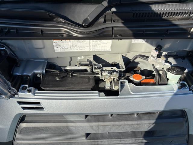 ハイゼットカーゴデラックスSAIII2WD 4AT 撥水フルファブリックシート表皮 オーバーヘッドシェルフ アッパートレイ キーレスエントリー ユースフルナット(31ヶ所)(静岡県)の中古車