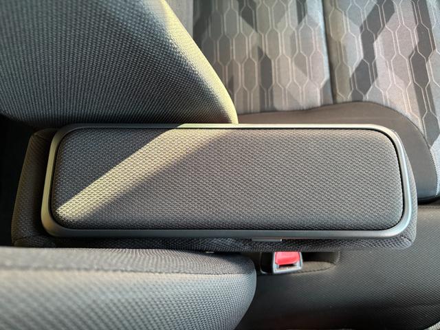 タントファンクロスターボ15インチアルミホイール キーフリーシステム プッシュボタンスタート オートエアコン(プッシュ式) フルLEDヘッドランプ オート格納式カラードドアミラー 本革巻ステアリングホイール(静岡県)の中古車