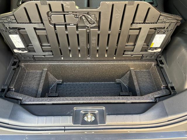 タントファンクロスターボ15インチアルミホイール キーフリーシステム プッシュボタンスタート オートエアコン(プッシュ式) フルLEDヘッドランプ オート格納式カラードドアミラー 本革巻ステアリングホイール(静岡県)の中古車