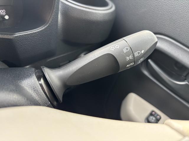 ミラトコットＧ　リミテッド　ＳＡIII１４インチフルホイールキャップ　オートエアコン（プッシュ式）　ＵＶ＆ＩＲカットガラス　キーフリーシステム　ＬＥＤヘッドランプ　ＵＳＢ電源ソケット（静岡県）の中古車