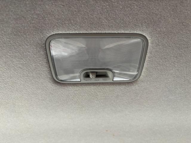 ミラトコットＧ　リミテッド　ＳＡIII１４インチフルホイールキャップ　オートエアコン（プッシュ式）　ＵＶ＆ＩＲカットガラス　キーフリーシステム　ＬＥＤヘッドランプ　ＵＳＢ電源ソケット（静岡県）の中古車