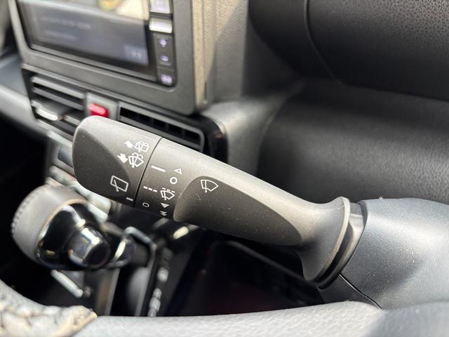 タントカスタムＲＳ１５インチアルミホイール　キーフリーシステム　プッシュボタンスタート　オートエアコン（プッシュ式）　フルＬＥＤヘッドランプ　オート格納式カラードドアミラー　本革巻ステアリングホイール（静岡県）の中古車