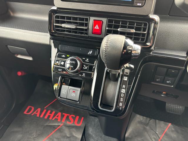 タントカスタムＲＳ１５インチアルミホイール　キーフリーシステム　プッシュボタンスタート　オートエアコン（プッシュ式）　フルＬＥＤヘッドランプ　オート格納式カラードドアミラー　本革巻ステアリングホイール（静岡県）の中古車