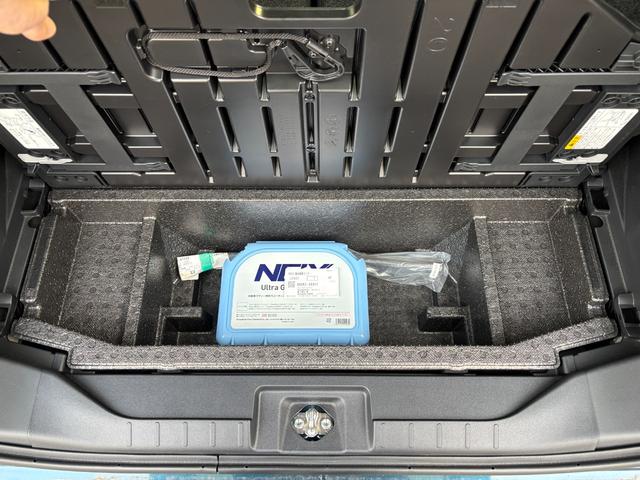 タントカスタムＲＳ１５インチアルミホイール　キーフリーシステム　プッシュボタンスタート　オートエアコン（プッシュ式）　フルＬＥＤヘッドランプ　オート格納式カラードドアミラー　本革巻ステアリングホイール（静岡県）の中古車