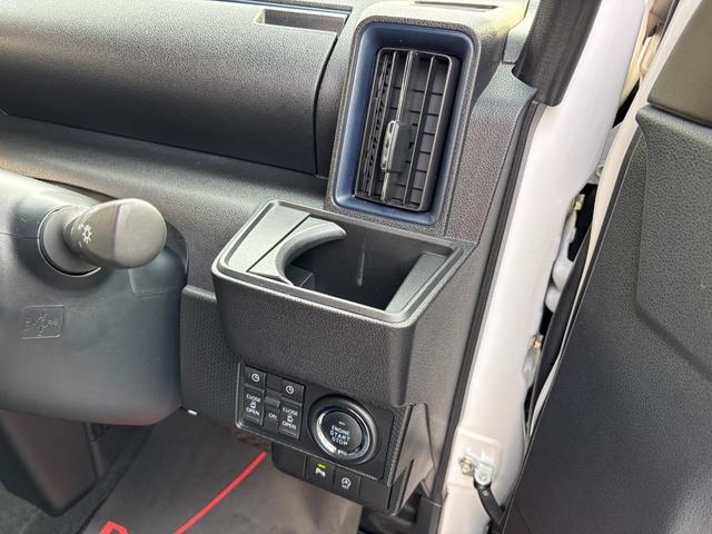 タントカスタムＲＳ１５インチアルミホイール　キーフリーシステム　プッシュボタンスタート　オートエアコン（プッシュ式）　フルＬＥＤヘッドランプ　オート格納式カラードドアミラー　本革巻ステアリングホイール（静岡県）の中古車