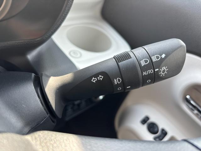 ムーヴキャンバスストライプスＧ１４インチフルホイールキャップ　ＬＥＤヘッドランプ　ＬＥＤフォグランプ　ホっとカップホルダー　両側パワースライドドア　キーフリーシステム　プッシュボタンスタート　ＵＶカットガラス（静岡県）の中古車