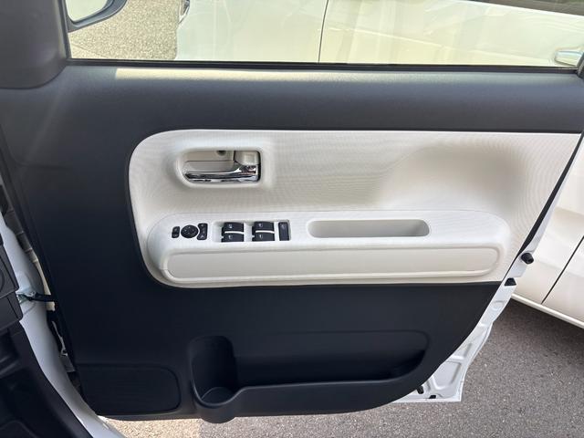 ムーヴキャンバスストライプスＧ１４インチフルホイールキャップ　ＬＥＤヘッドランプ　ＬＥＤフォグランプ　ホっとカップホルダー　両側パワースライドドア　キーフリーシステム　プッシュボタンスタート　ＵＶカットガラス（静岡県）の中古車