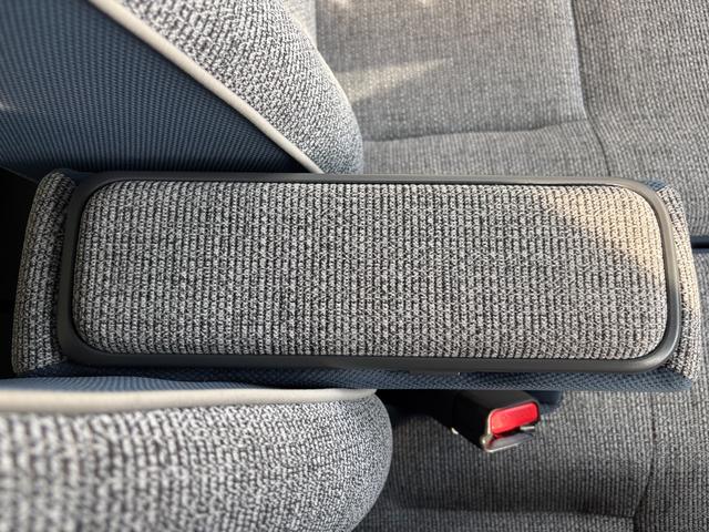 ムーヴキャンバスストライプスＧ１４インチフルホイールキャップ　ＬＥＤヘッドランプ　ＬＥＤフォグランプ　ホっとカップホルダー　両側パワースライドドア　キーフリーシステム　プッシュボタンスタート　ＵＶカットガラス（静岡県）の中古車