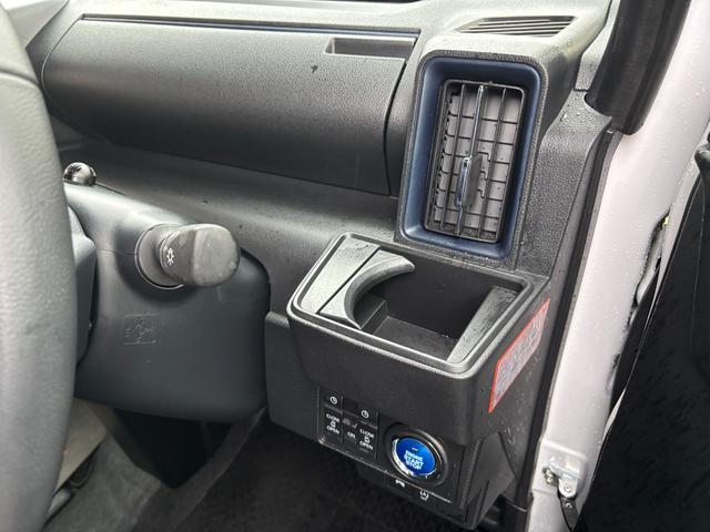 タントカスタムRS15インチアルミホイール キーフリーシステム プッシュボタンスタート オートエアコン(プッシュ式) フルLEDヘッドランプ オート格納式カラードドアミラー 本革巻ステアリングホイール(静岡県)の中古車