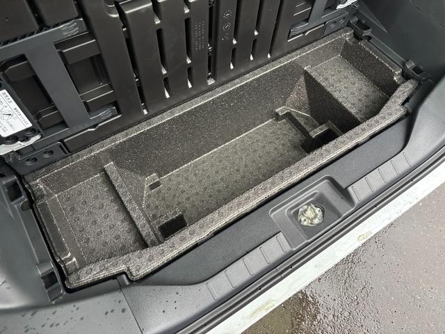 タントカスタムRS15インチアルミホイール キーフリーシステム プッシュボタンスタート オートエアコン(プッシュ式) フルLEDヘッドランプ オート格納式カラードドアミラー 本革巻ステアリングホイール(静岡県)の中古車