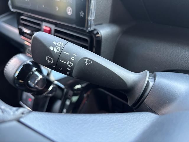 タントカスタムＲＳ１５インチアルミホイール　キーフリーシステム　プッシュボタンスタート　オートエアコン（プッシュ式）　フルＬＥＤヘッドランプ　オート格納式カラードドアミラー　本革巻ステアリングホイール（静岡県）の中古車