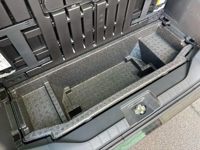 タントカスタムＲＳ１５インチアルミホイール　キーフリーシステム　プッシュボタンスタート　オートエアコン（プッシュ式）　フルＬＥＤヘッドランプ　オート格納式カラードドアミラー　本革巻ステアリングホイール（静岡県）の中古車