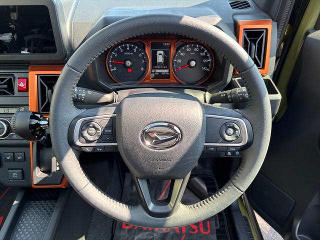 タフトＧ１５インチアルミホイール　オートレベリング機能付フルＬＥＤヘッドランプ　ＬＥＤフォグランプ　本革巻ステアリングホイール　本革巻インパネセンターシフト　ＴＦＴカラーマルチインフォメーションディスプレイ（静岡県）の中古車