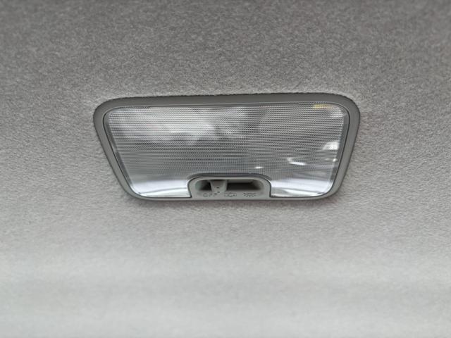 ミラトコットG SAIII14インチフルホイールキャップ オートエアコン(プッシュ式) UV&IRカットガラス キーフリーシステム LEDヘッドランプ USB電源ソケット(静岡県)の中古車