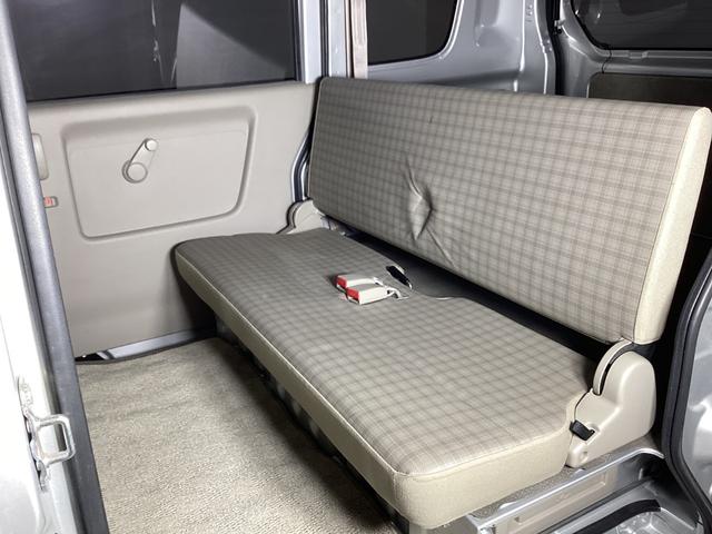 エブリイＧＡパートタイム式４ＷＤ　５速マニュアルシフト　両側スライドドア　ＡＭＦＭラジオ　後席＆荷室プライバシーガラス　アルミホイール（北海道）の中古車