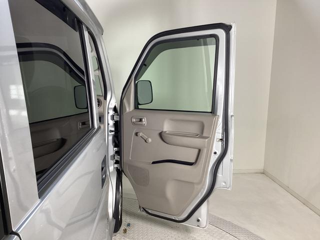 エブリイＧＡパートタイム式４ＷＤ　５速マニュアルシフト　両側スライドドア　ＡＭＦＭラジオ　後席＆荷室プライバシーガラス　アルミホイール（北海道）の中古車