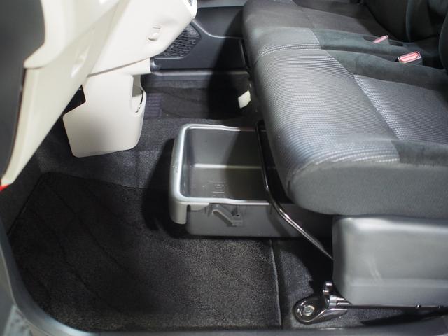 ムーヴＸリミテッド　ＳＡIII４ＷＤ　スマートアシスト　カーナビ　バックモニター　ＥＴＣ車載器　運転席シートヒーター　オートエアコン　革巻きステアリングホイール　アイドリングストップ　ＶＳＣ（横滑り抑制機能）（北海道）の中古車