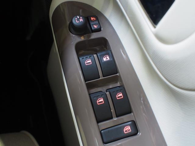 ムーヴキャンバスＸメイクアップリミテッド　ＳＡIII４ＷＤ　スマートアシスト　両側パワースライドドア　オートライト　オートエアコン　ダイハツ純正ナビ　パノラマモニター　前後録画ドライブレコーダー　ＥＴＣ車載器　ＶＳＣ（横滑り抑制機能）（北海道）の中古車