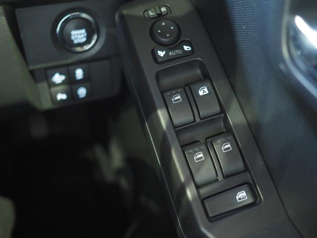 タフトＧ　クロムベンチャー４ＷＤ　スマートアシスト　ガラスルーフ　ＬＥＤヘッドライト　オートライト　オートエアコン　カーナビ　バックモニター　ＥＴＣ車載器　運転席助手席シートヒーター　ルーフレール　アイドリングストップ（北海道）の中古車