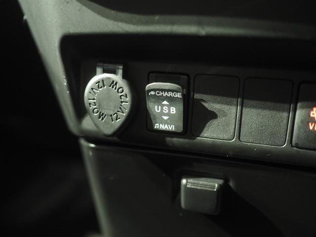 トールＧ　ＳＡII４ＷＤ　スマートアシスト　オートライト　オートエアコン　ダイハツ純正ナビ　パノラマモニター　リモコンエンジンスターター　クルーズコントロール　ＥＴＣ車載器　アルミホイール　アイドリングストップ（北海道）の中古車