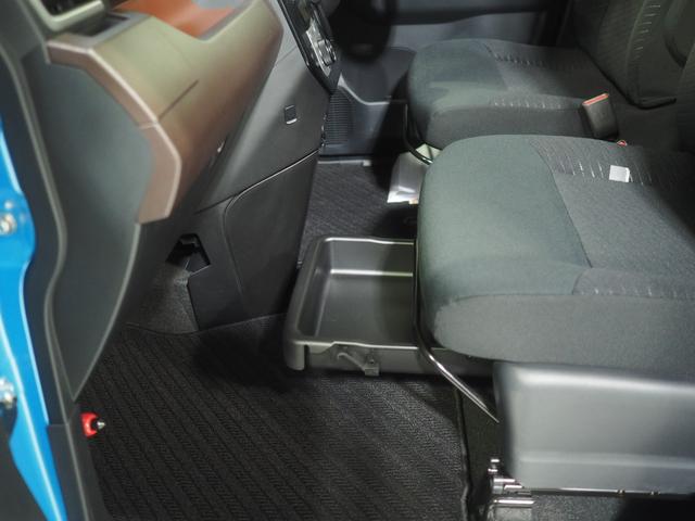 トールＧ　ＳＡII４ＷＤ　スマートアシスト　オートライト　オートエアコン　ダイハツ純正ナビ　パノラマモニター　リモコンエンジンスターター　クルーズコントロール　ＥＴＣ車載器　アルミホイール　アイドリングストップ（北海道）の中古車