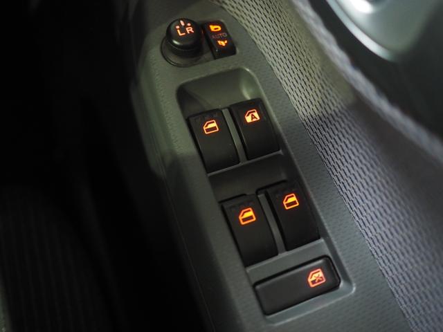 ムーヴカスタム X SA4WD スマートアシスト LEDヘッドライト オートライト オートエアコン ダイハツ純正ナビ リモコンエンジンスターター キーフリーシステム サイドバイザー アルミホイール アイドリングストップ(北海道)の中古車