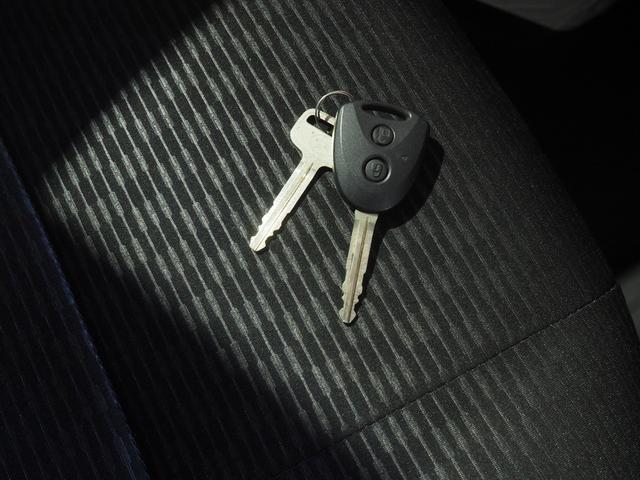 ハイゼットカーゴDXパートタイム4WD CVT キーレスエントリー スマートアシスト AM/FMラジオ アイドリングストップ VSC(横滑り抑制機能)(北海道)の中古車