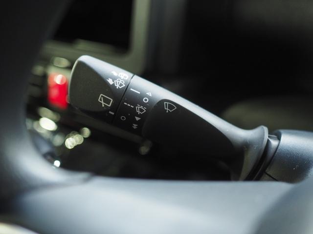 タントカスタムＸ４ＷＤ　両側パワースライドドア　ＬＥＤヘッドライト　オートライト　オートエアコン　オーディオレス　運転席助手席シートヒーター　前後コーナーセンサー　電動パーキングブレーキ　アイドリングストップ（北海道）の中古車