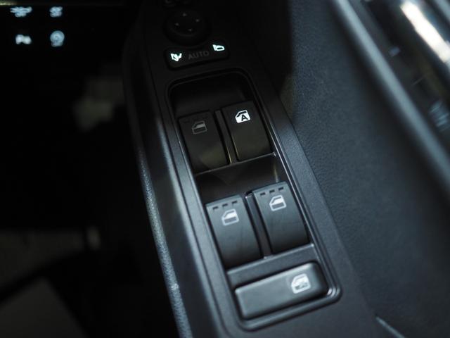 タントカスタムＸ４ＷＤ　両側パワースライドドア　ＬＥＤヘッドライト　オートライト　オートエアコン　オーディオレス　運転席助手席シートヒーター　前後コーナーセンサー　電動パーキングブレーキ　アイドリングストップ（北海道）の中古車