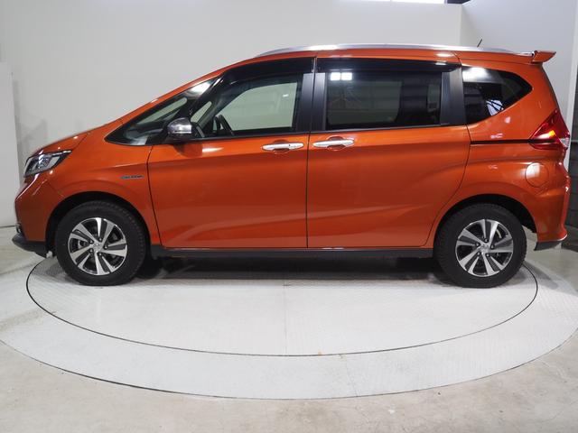 フリード＋ハイブリッドハイブリッド・クロスターホンダセンシング４ＷＤ　両側パワースライドドア　夏冬タイヤ　ホンダ純正ナビ　バックモニター　ドライブレコーダー　ＥＴＣ車載器　クルーズコントロール　シートヒーター　アルミホイール　ＬＥＤヘッドライト（北海道）の中古車