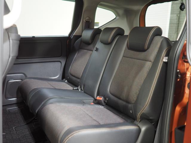 フリード＋ハイブリッドハイブリッド・クロスターホンダセンシング４ＷＤ　両側パワースライドドア　夏冬タイヤ　ホンダ純正ナビ　バックモニター　ドライブレコーダー　ＥＴＣ車載器　クルーズコントロール　シートヒーター　アルミホイール　ＬＥＤヘッドライト（北海道）の中古車