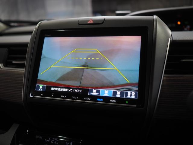 フリード＋ハイブリッドハイブリッド・クロスターホンダセンシング４ＷＤ　両側パワースライドドア　夏冬タイヤ　ホンダ純正ナビ　バックモニター　ドライブレコーダー　ＥＴＣ車載器　クルーズコントロール　シートヒーター　アルミホイール　ＬＥＤヘッドライト（北海道）の中古車