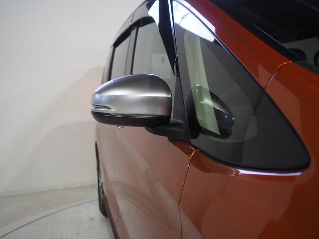 フリード＋ハイブリッドハイブリッド・クロスターホンダセンシング４ＷＤ　両側パワースライドドア　夏冬タイヤ　ホンダ純正ナビ　バックモニター　ドライブレコーダー　ＥＴＣ車載器　クルーズコントロール　シートヒーター　アルミホイール　ＬＥＤヘッドライト（北海道）の中古車