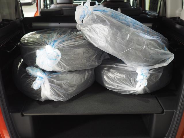 フリード＋ハイブリッドハイブリッド・クロスターホンダセンシング４ＷＤ　両側パワースライドドア　夏冬タイヤ　ホンダ純正ナビ　バックモニター　ドライブレコーダー　ＥＴＣ車載器　クルーズコントロール　シートヒーター　アルミホイール　ＬＥＤヘッドライト（北海道）の中古車