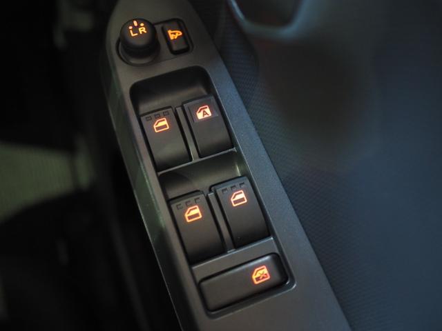 ミライースＸ　ＳＡIII４ＷＤ　スマートアシスト　ＬＥＤヘッドライト　オートライト　ＣＤチューナー　キーレスエントリー　前後コーナーセンサー　デジタルメーター　オートハイビーム　アイドリングストップ　ＶＳＣ（横滑り抑制機能）（北海道）の中古車