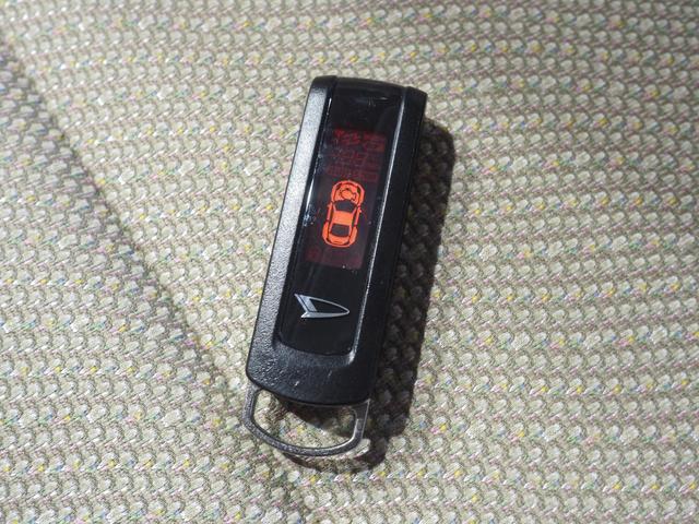 タントＧ４ＷＤ　夏冬タイヤ　両側パワースライドドア　ダイハツ純正ナビ　バックモニター　リモコンエンジンスターター　オートライト　オートエアコン　キーフリーシステム　アイドリングストップ（北海道）の中古車