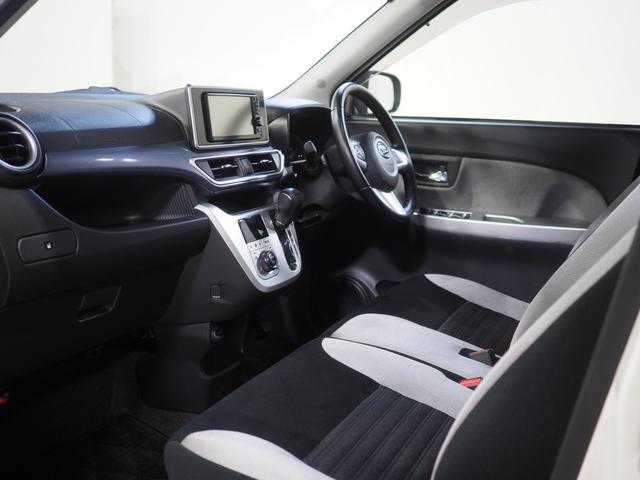 キャストアクティバＧ　ターボ　ＳＡII４ＷＤ　夏冬タイヤ　ダイハツ純正ナビ　バックモニター　リモコンエンジンスターター　キーフリーシステム　ＬＥＤヘッドライト　オートライト　オートエアコン　アイドリングストップ　ＶＳＣ（横滑り抑制機能）（北海道）の中古車